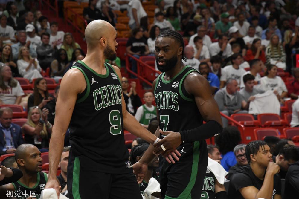 他很快以出 他很快以出