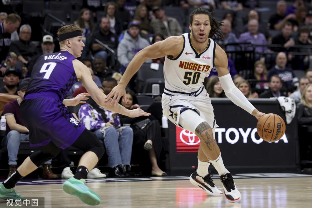 后卫的任意 后卫的任意