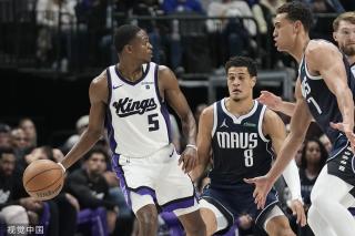 做出额外付 做出额外付