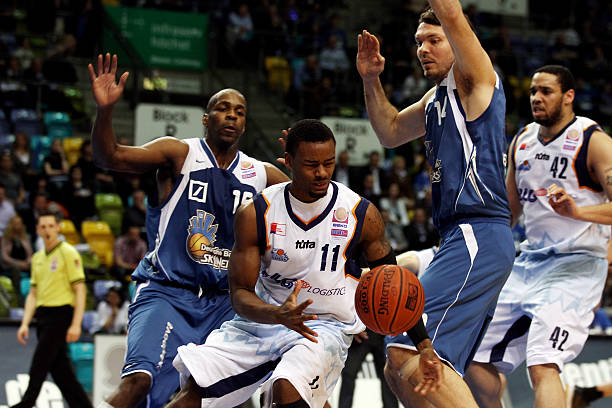 在首轮的表 在首轮的表