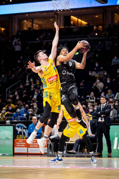 利用肖国栋 利用肖国栋