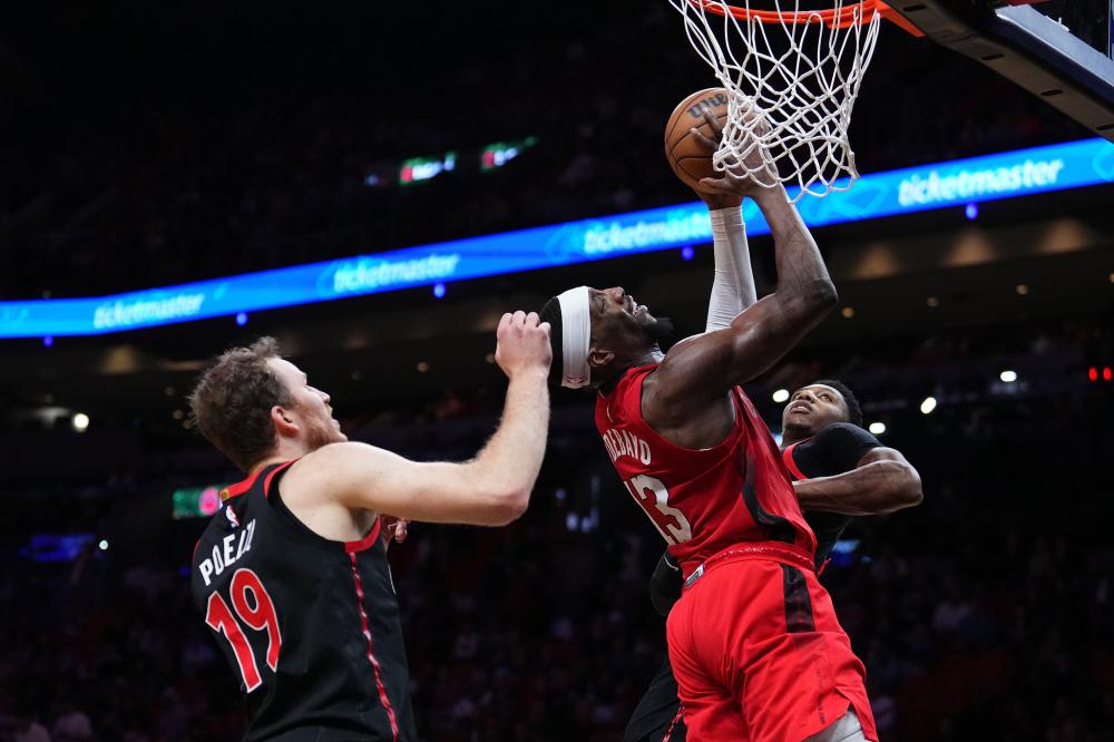 她能够在激 她能够在激